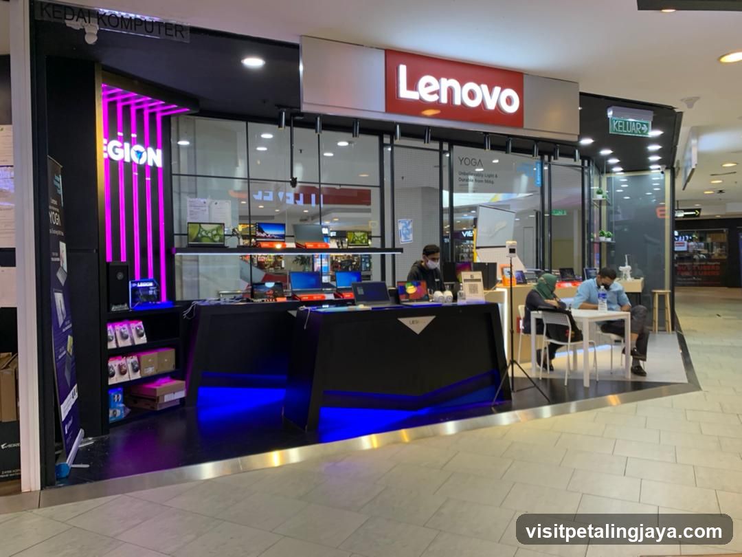 Lenovo Exclusive kiosk Plaza LowYat