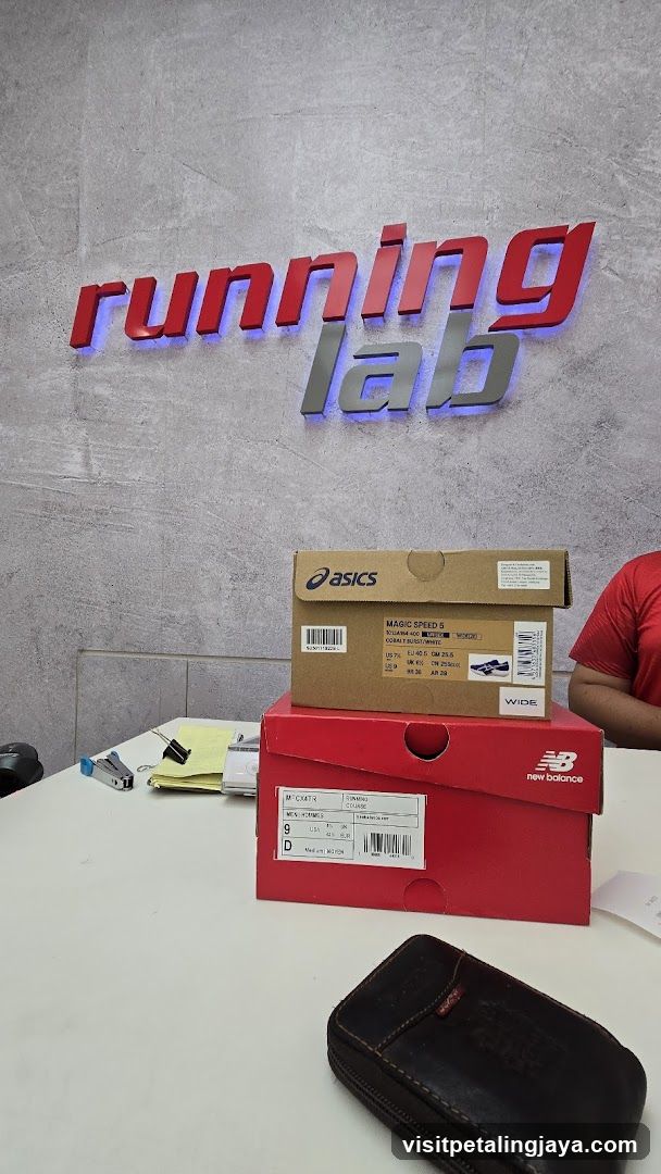 Running Lab Interior Display