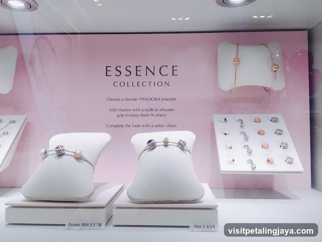 Pandora Essence Collection Display