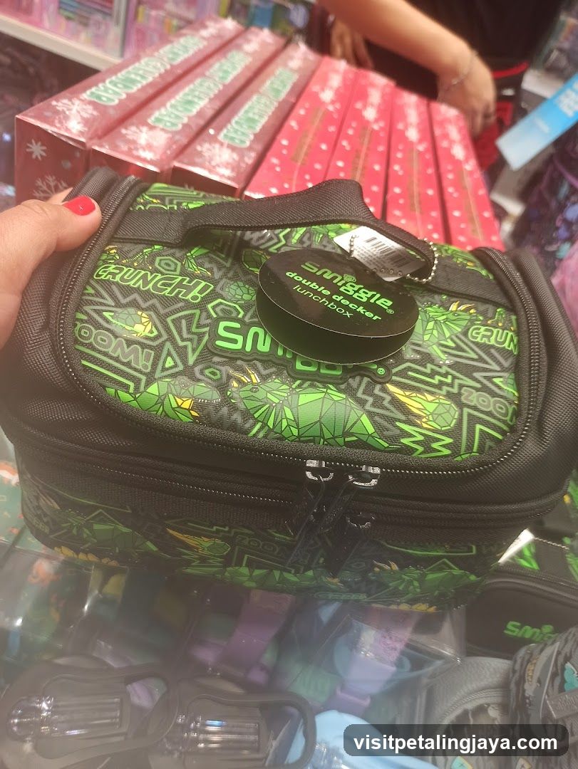 Smiggle Lunchbox Display