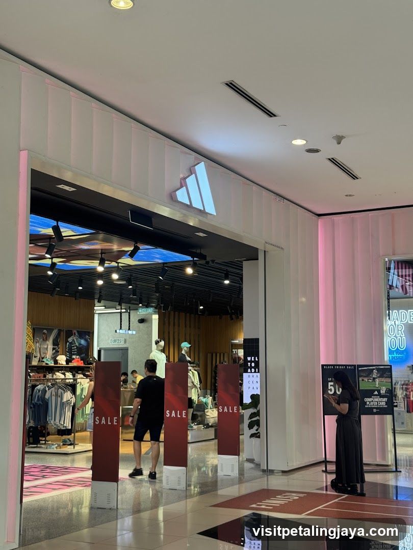adidas Originals Pavilion Bukit Bintang Shopping Center