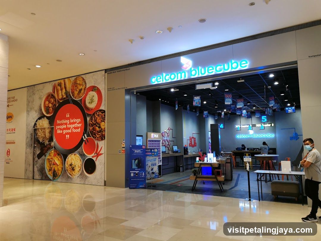 CelcomDigi Store Pavilion