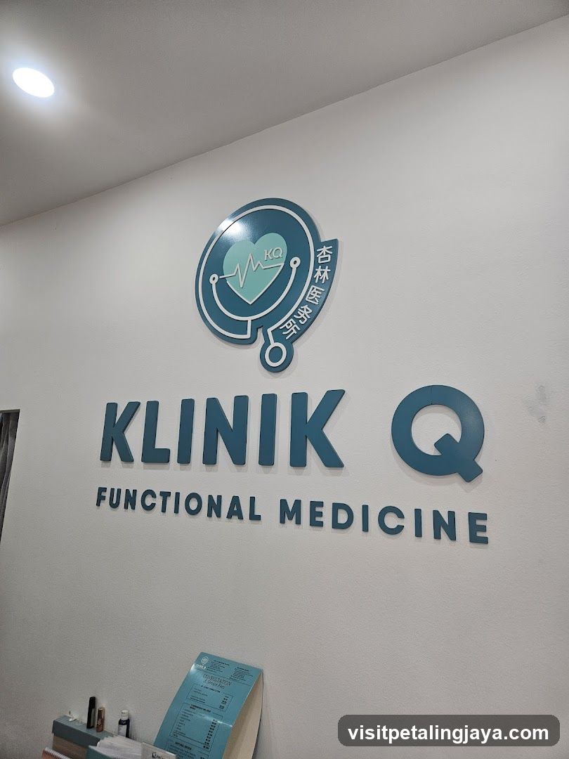 Klinik Q Functional Medicine Interior Signage