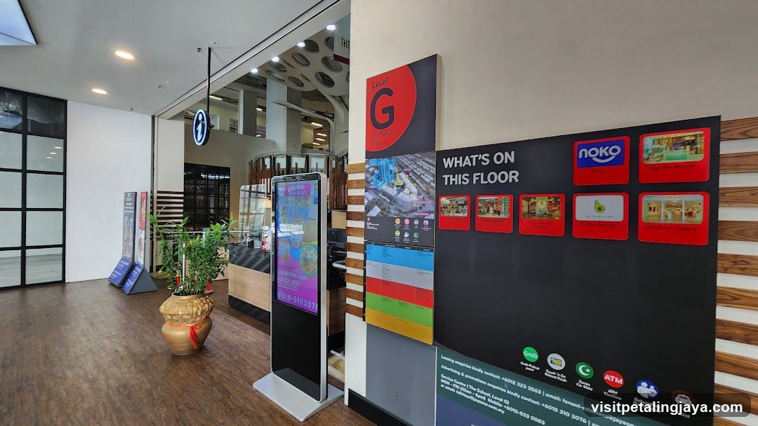 Mall Interior Display