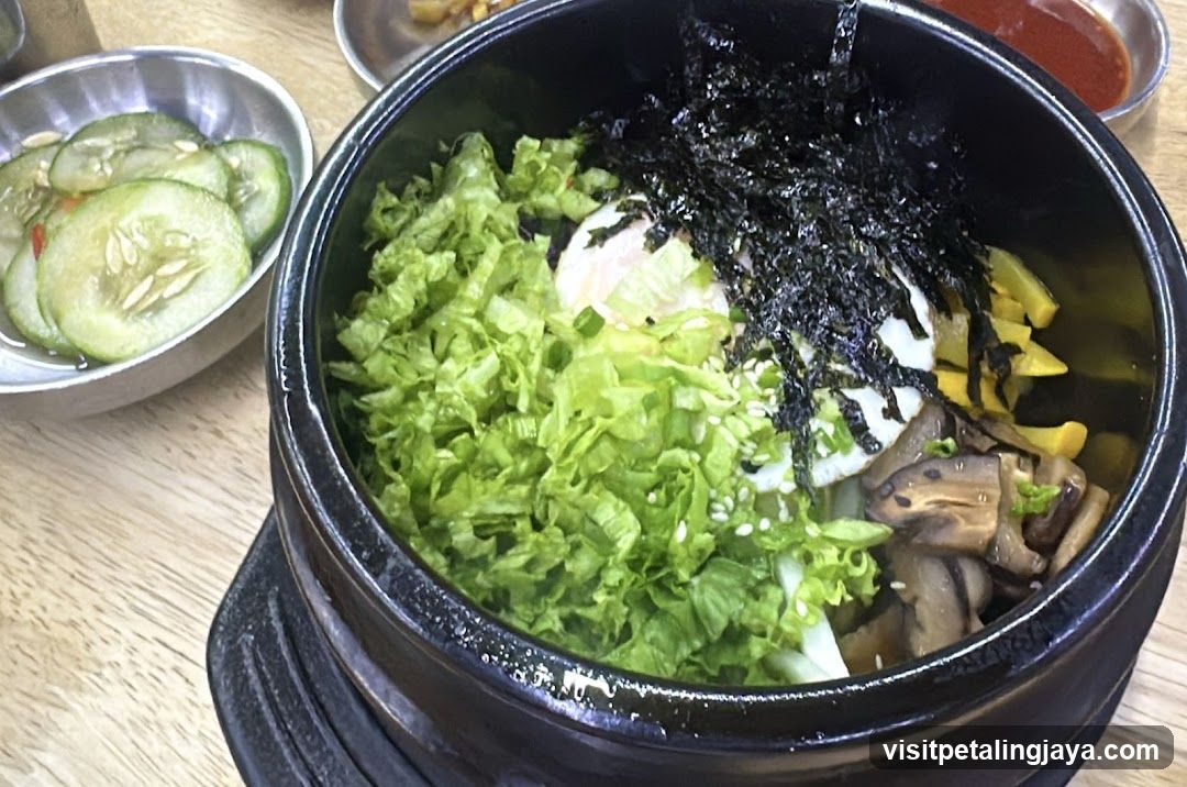 Bulgogi Bowl with Side Dishes
