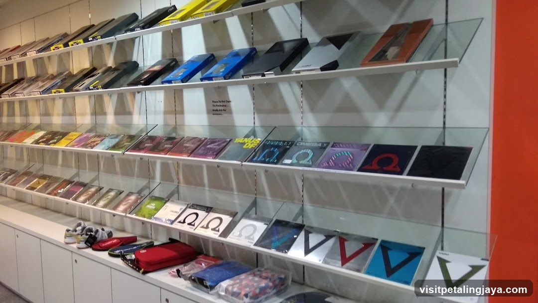 Product Display Shelf