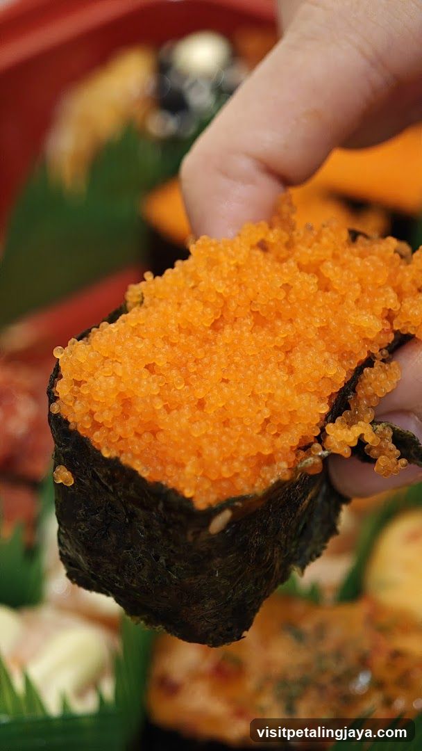Sushi with Tuna Roe