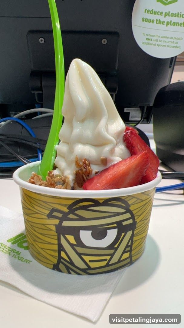 Yogurt Bowl with Strawberries and Granola
