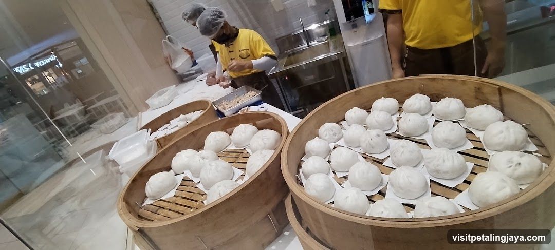 Steamed Buns Preparation
