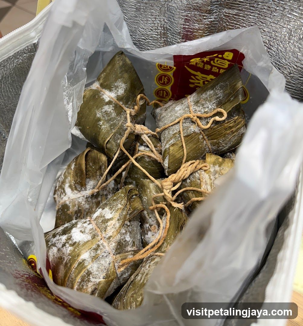 Zongzi in insulated bag