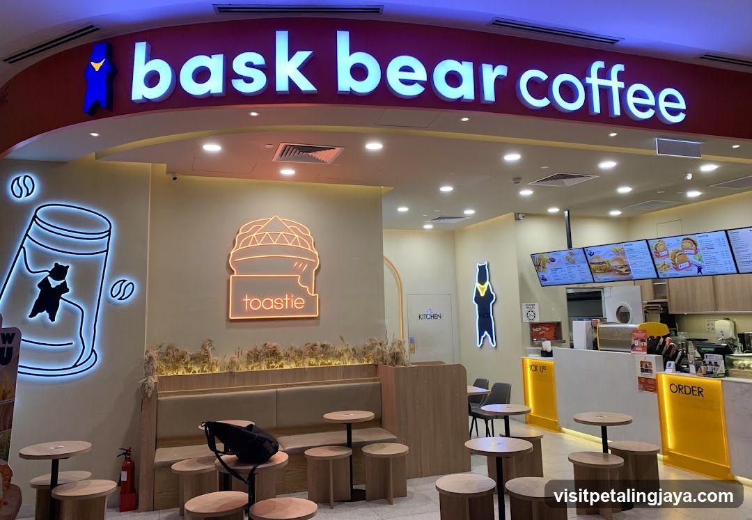 Baskin Robbins Coffee Interior