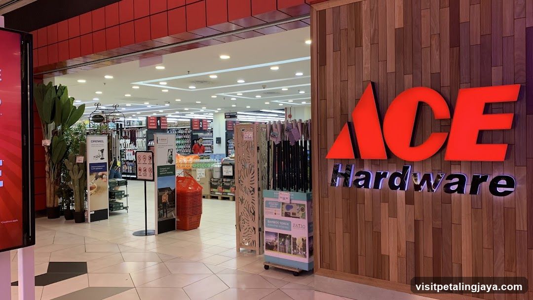 ACE Hardware Storefront
