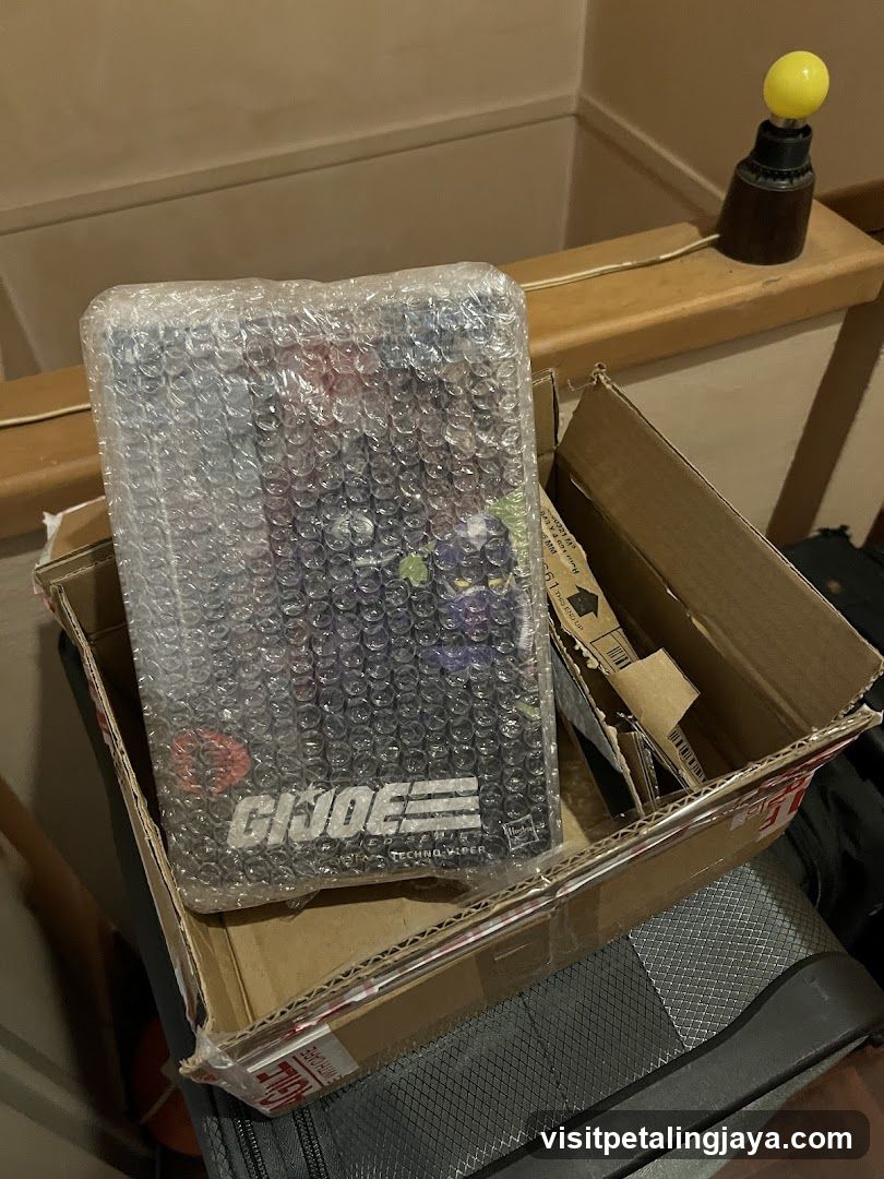 Unboxing G.I. Joe Item