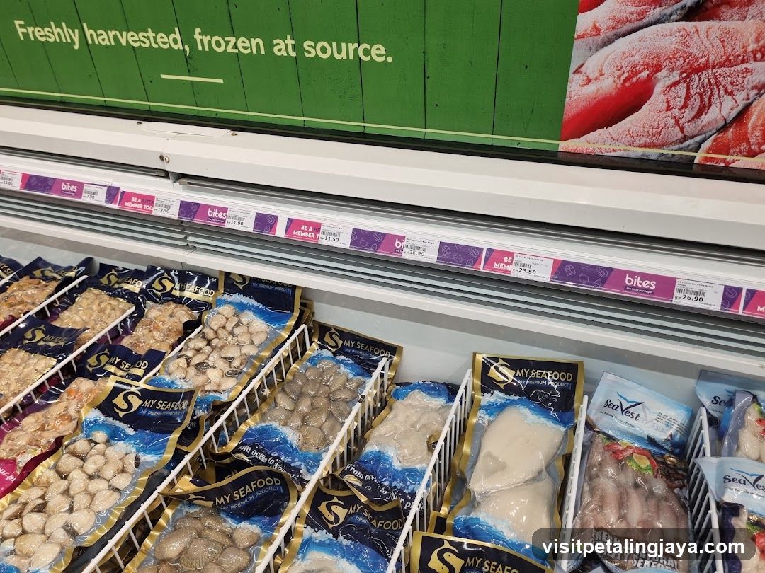 Frozen Seafood Display