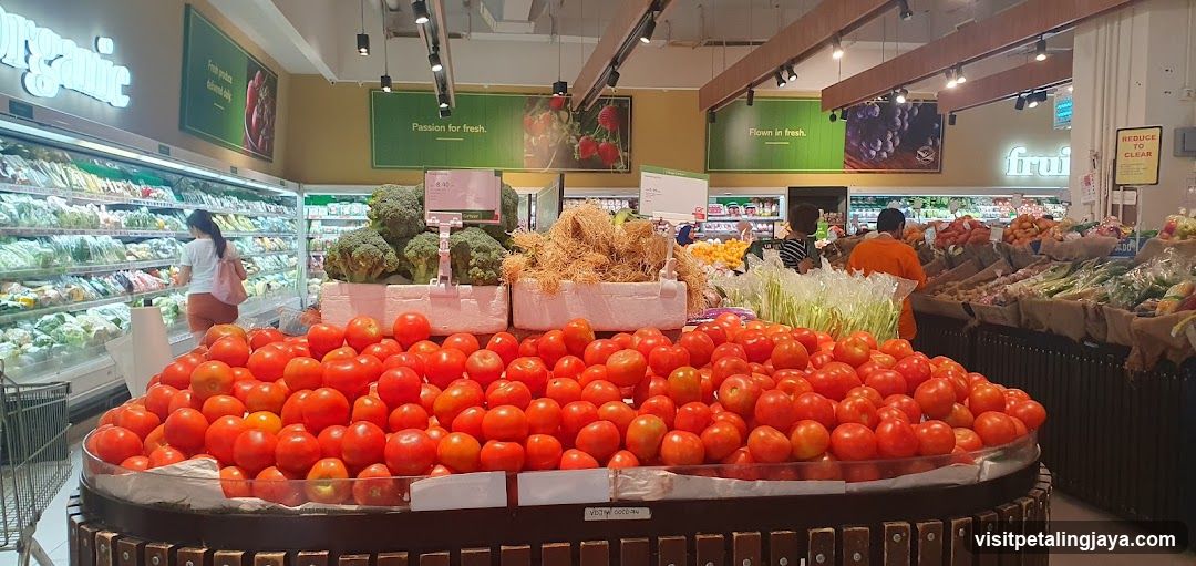 Grocery Store Interior Display