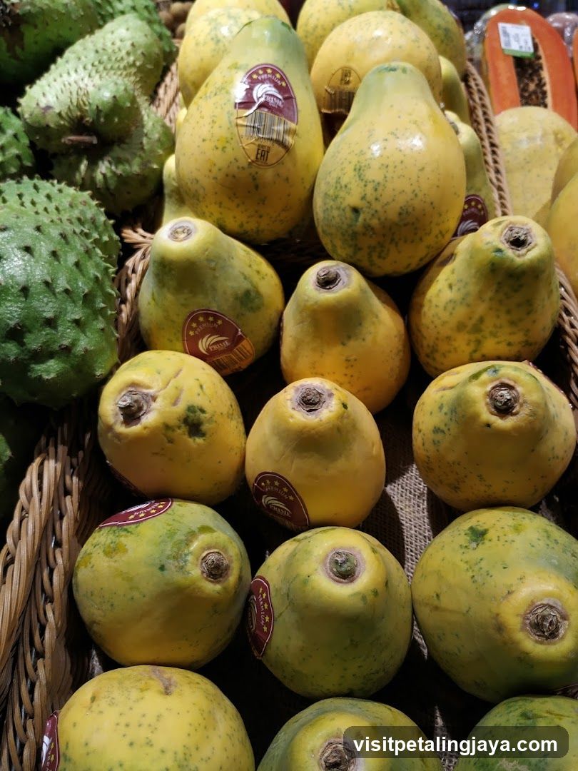 Fresh Fruits Display