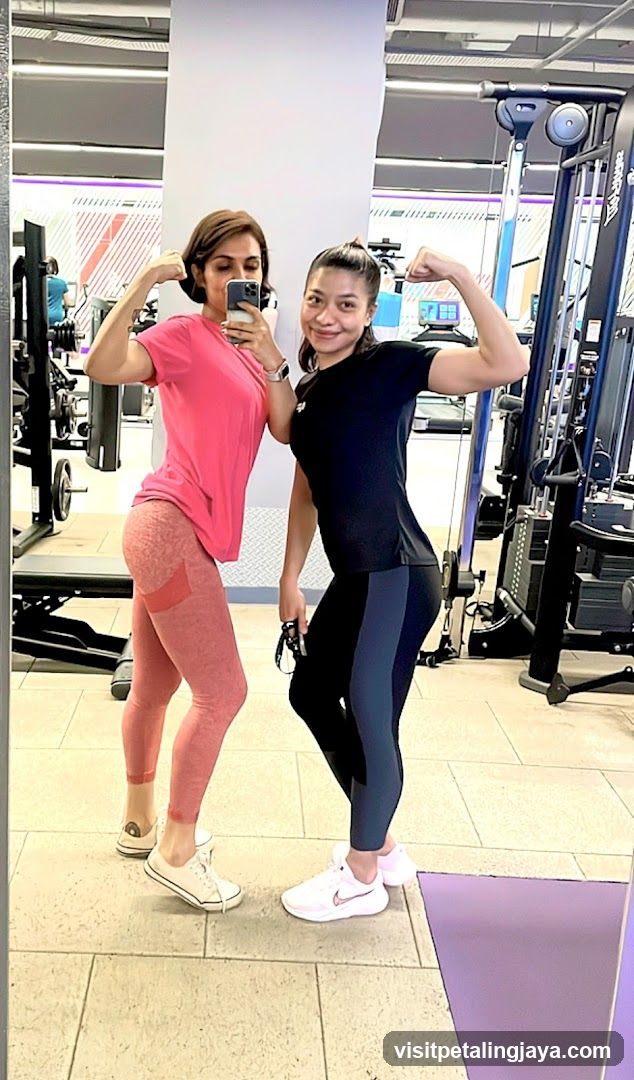 Gym Mirror Selfie