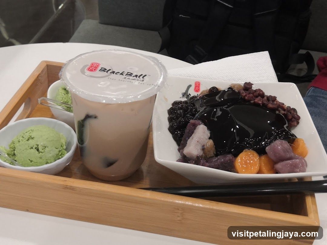 Boba Tea and Dessert Tray