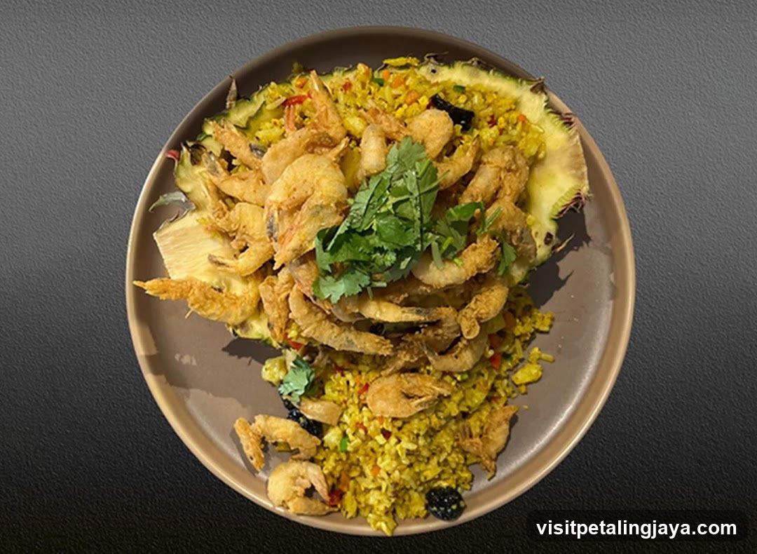 Fried Shrimp with Pineapple and Rice