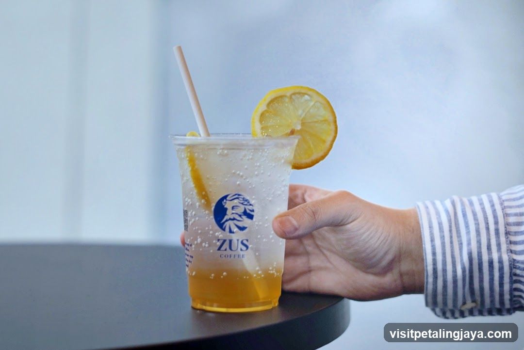 Zus Coffee Lemonade Drink