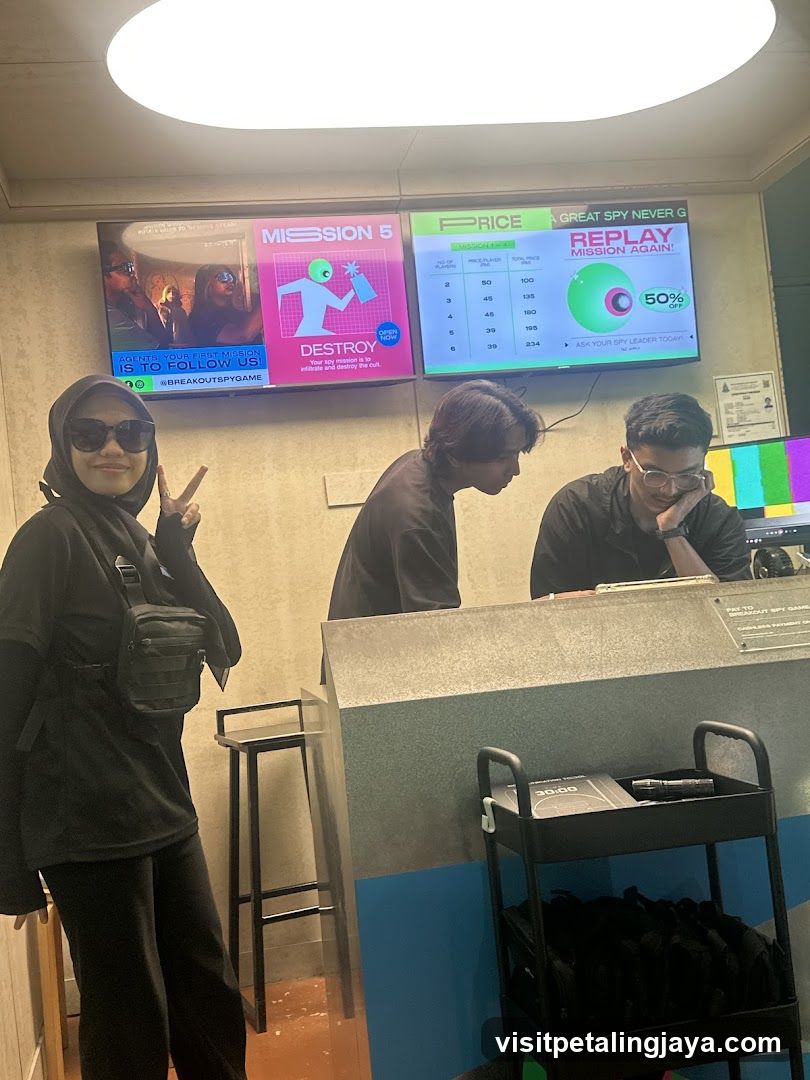 Breakout Spy Game Lobby