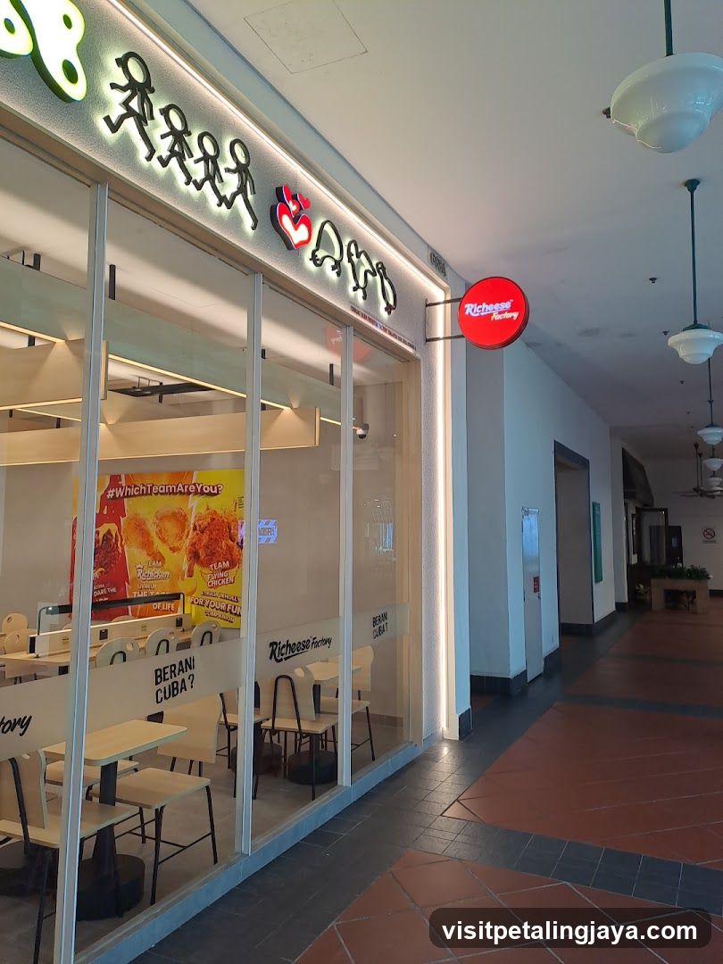 Richeese Factory The Curve