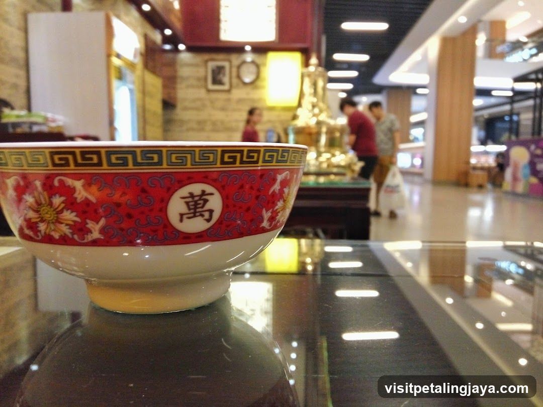Bowl with Chinese Character in Mall Interior