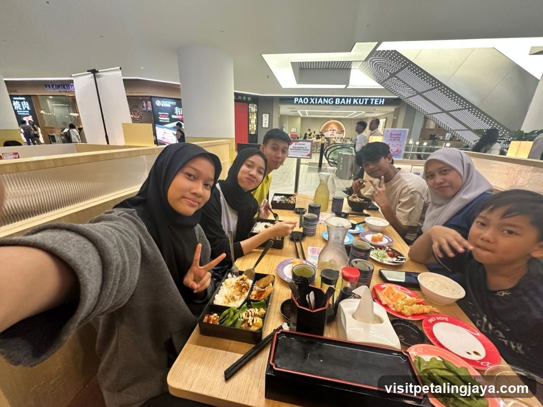 Group dining at a mall food court