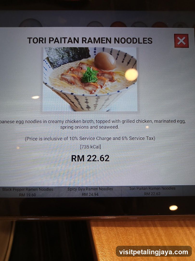 Tori Paitan Ramen Noodles Display