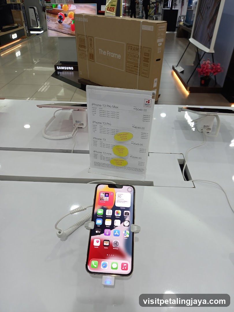 iPhone Display in Store