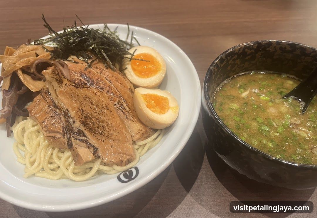Ramen Bowl with Side Soup