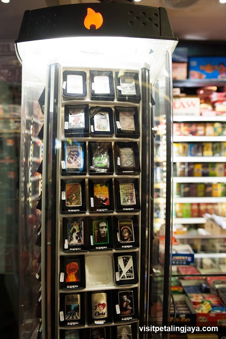 Zippo Lighter Display Case