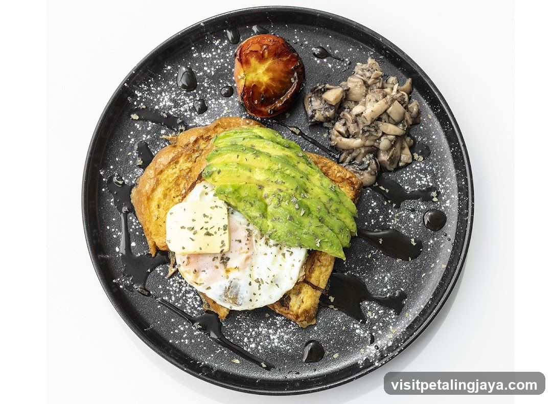 Avocado Toast with Egg and Mushrooms
