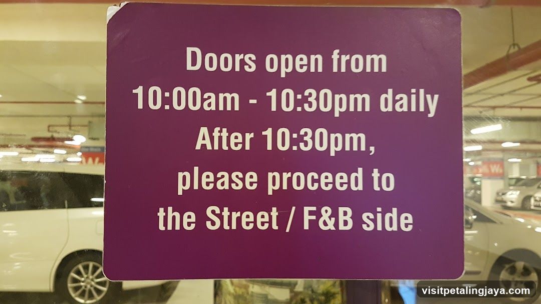 Parking Hours Sign