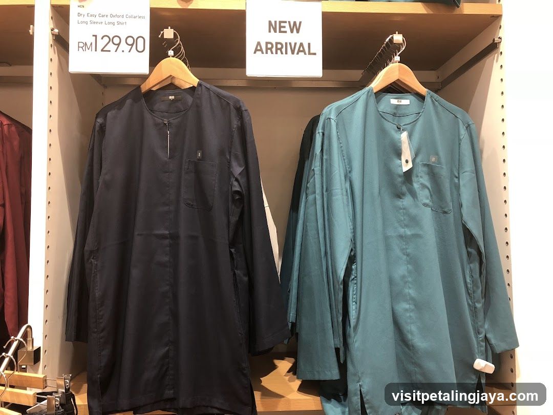 Clothing Display Shelf