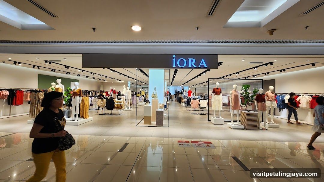 iORA Store Interior