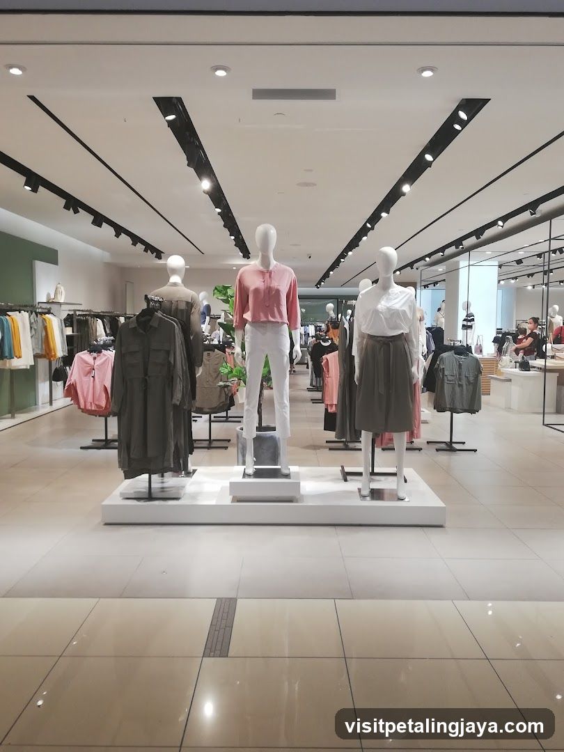 Fashion Store Interior Display