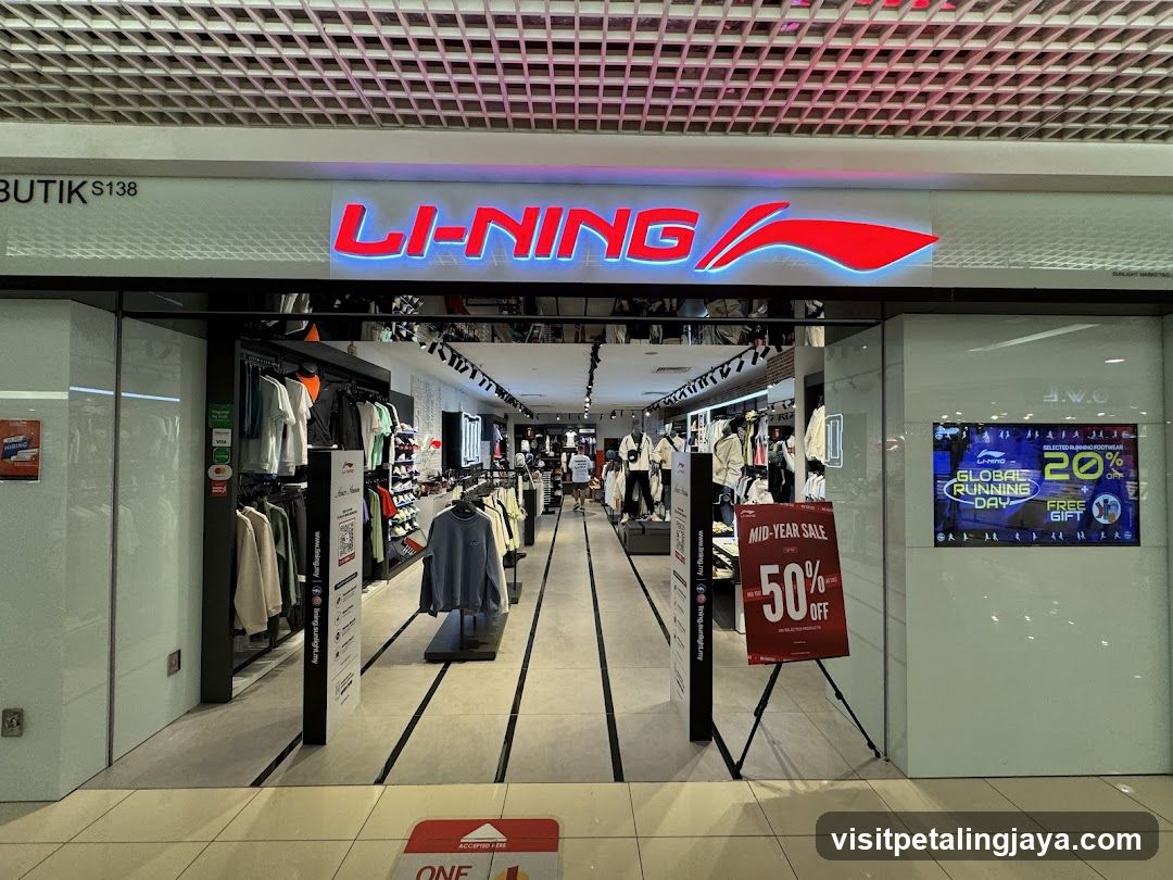 LI-NING Store Entrance