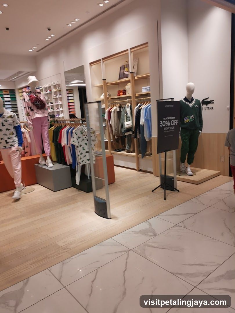 Lacoste Store Interior