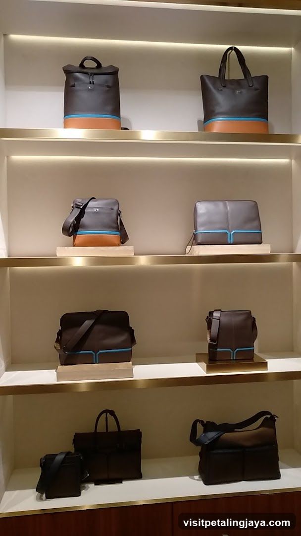 Leather Bag Display Shelf