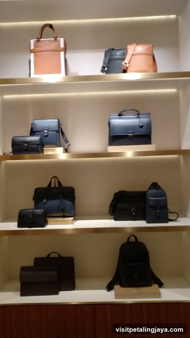 Leather Bag Display Shelf