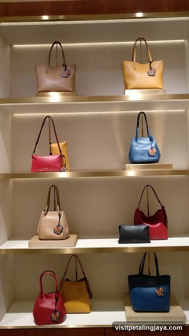 Handbag Display Shelf