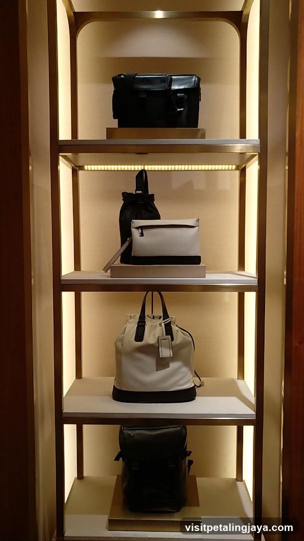 Luxury Bag Display Shelf