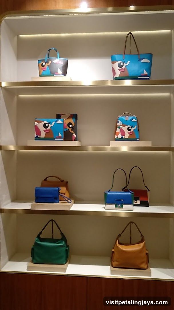 Handbag Display Shelf