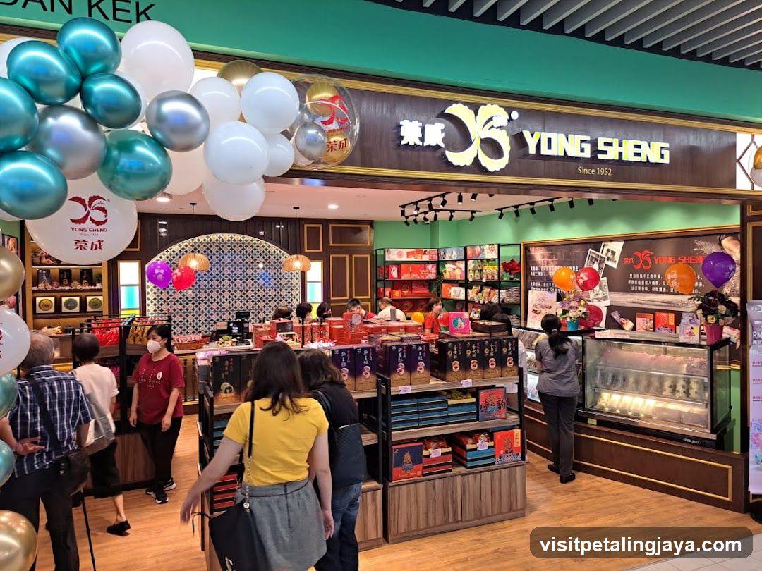 Yong Sheng Store Interior