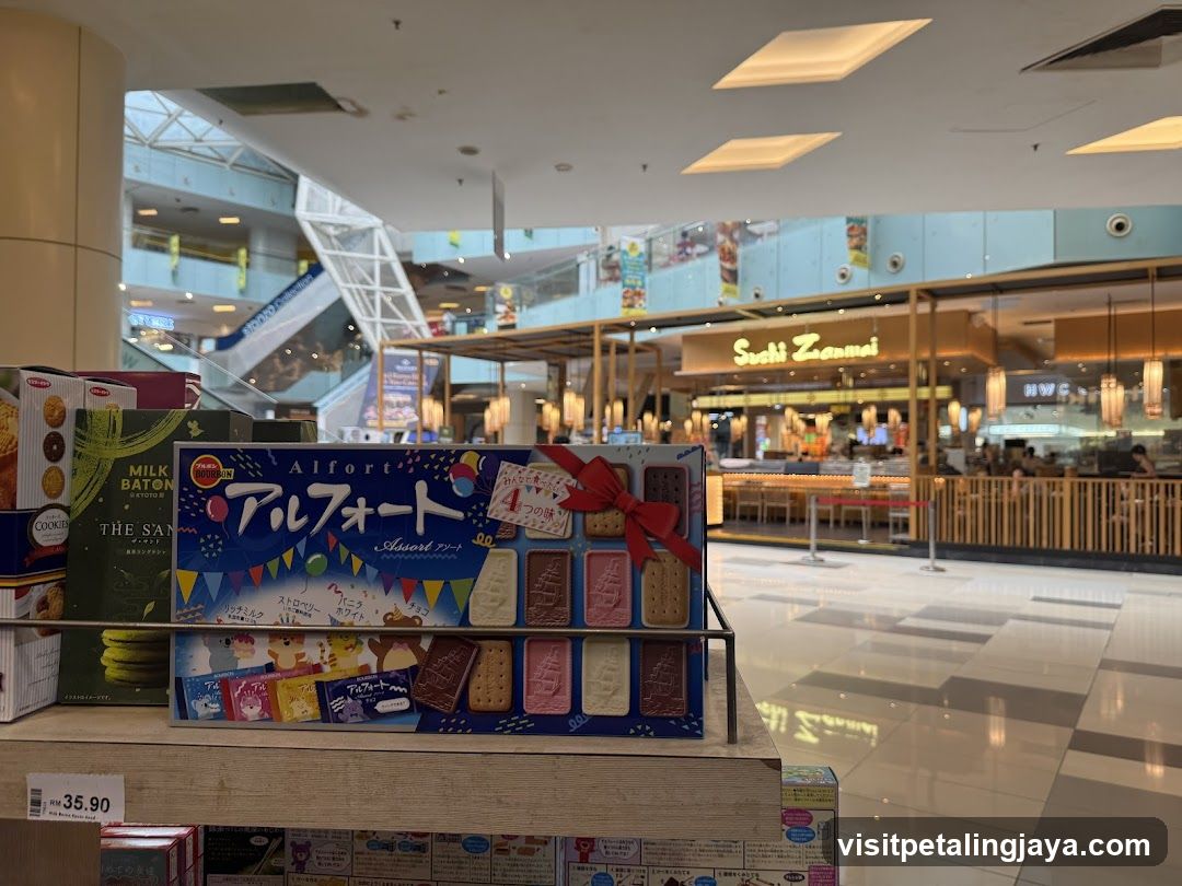 Aisfort Snack Display in Mall