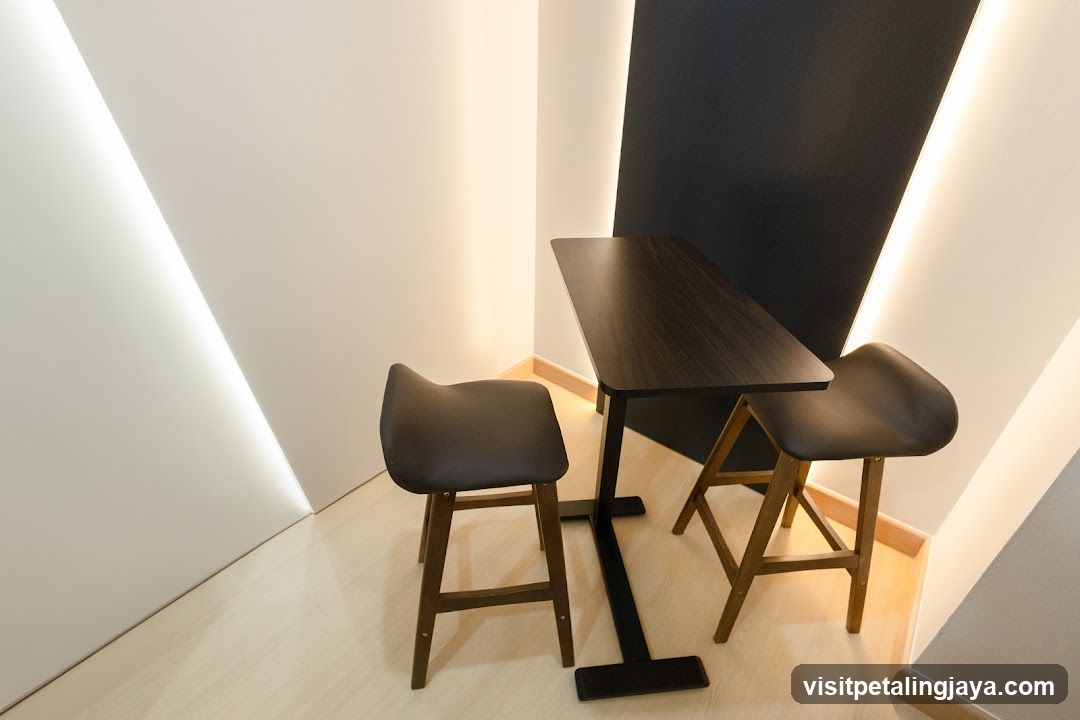 Modern Corner Seating Area