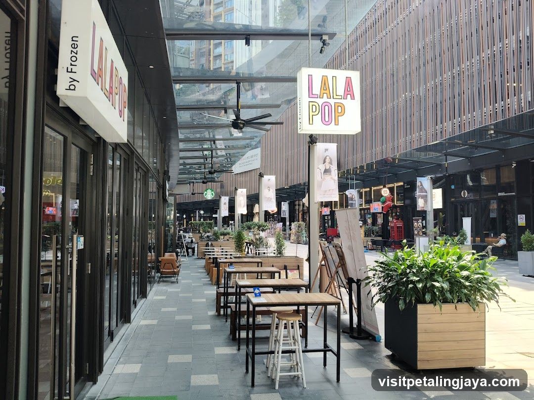 Lala Pop Outdoor Seating Area