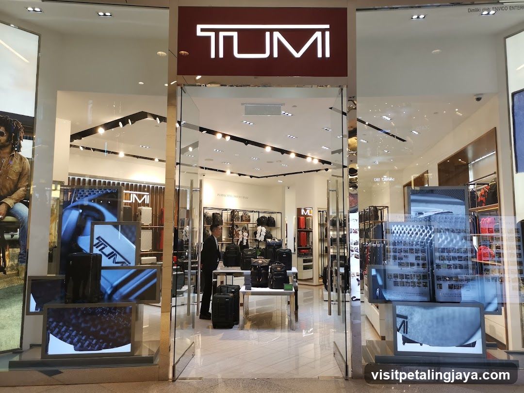 TUMI Pavilion Store