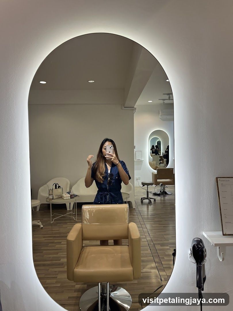 Salon Interior Mirror Reflection